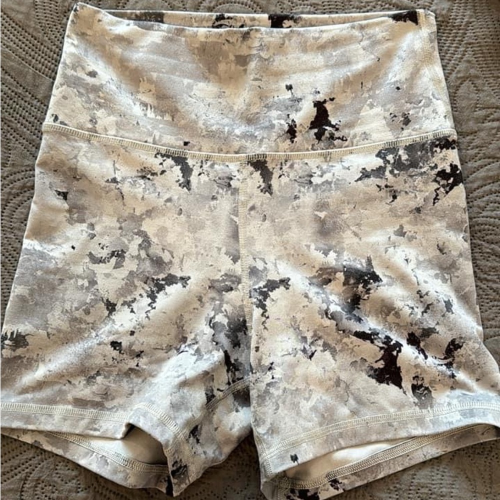 Fleo true high shorts